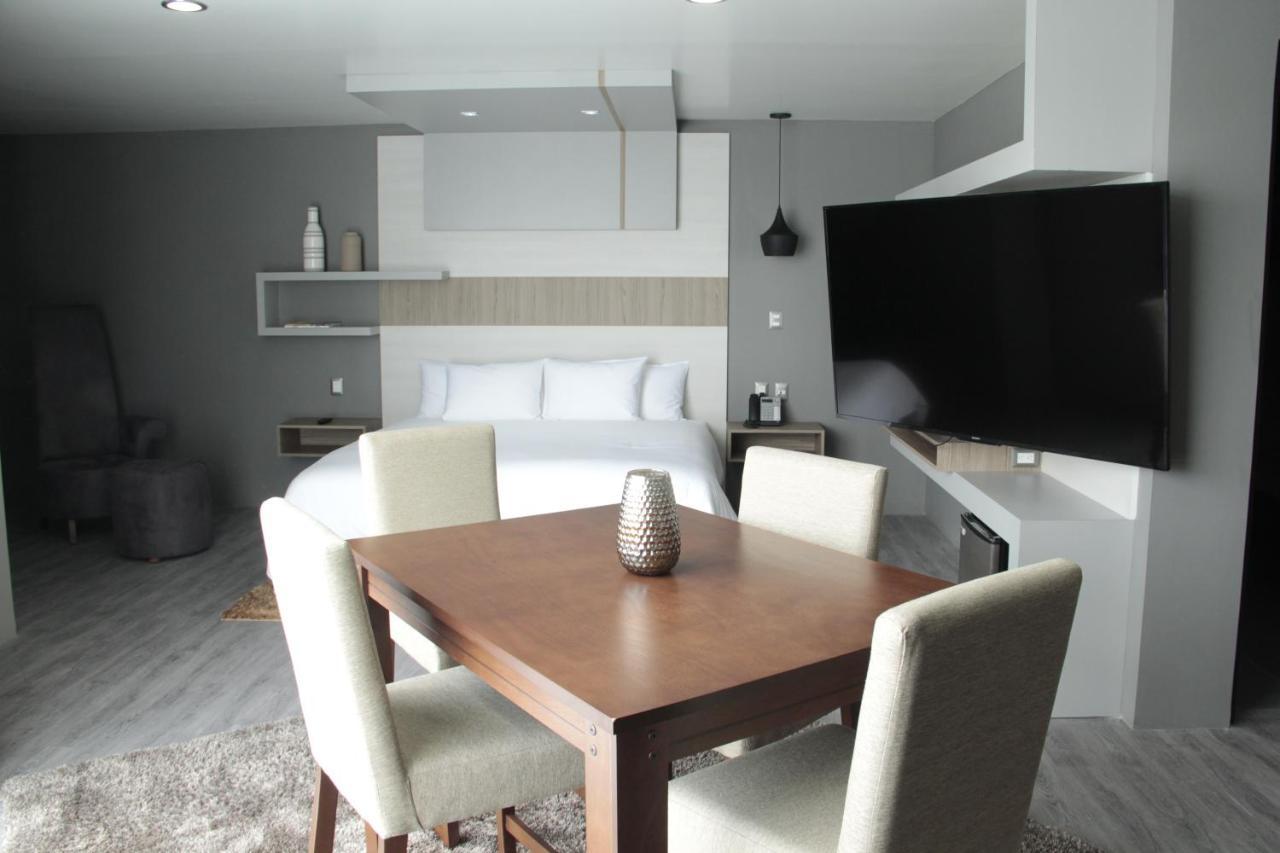 Esduma Hk Hotel Pachuca エクステリア 写真