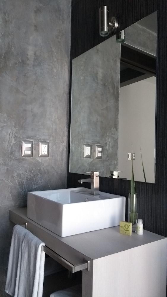 Esduma Hk Hotel Pachuca エクステリア 写真