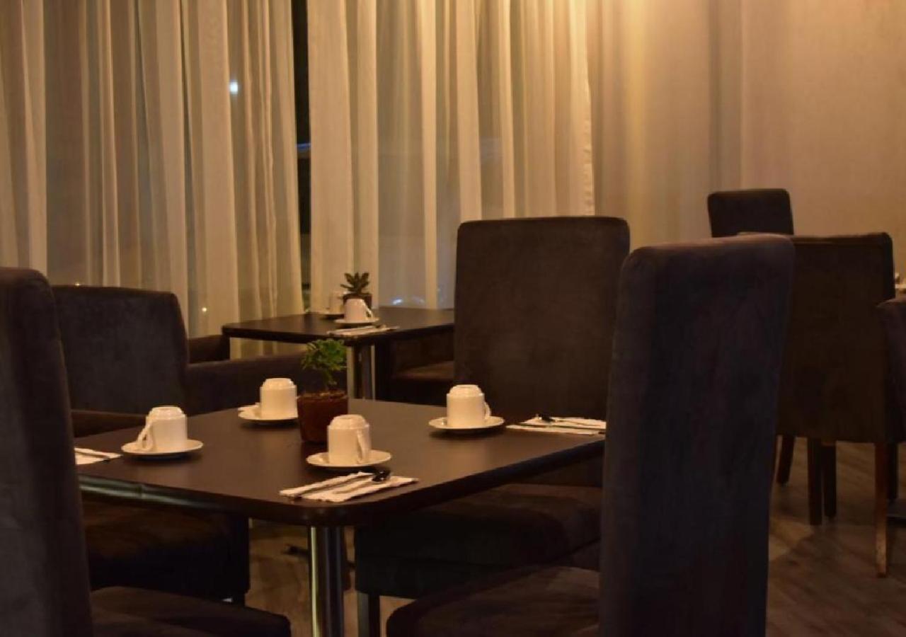 Esduma Hk Hotel Pachuca エクステリア 写真