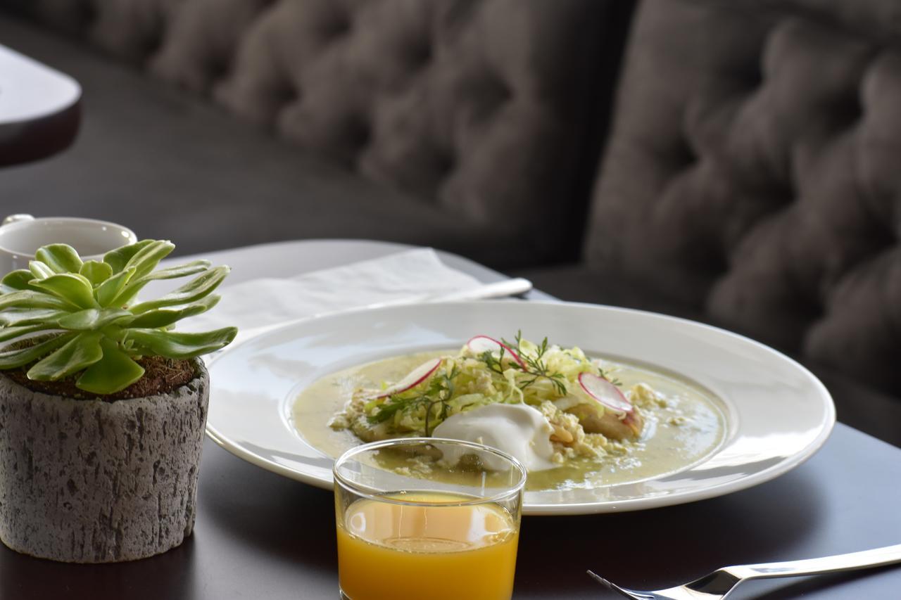 Esduma Hk Hotel Pachuca エクステリア 写真