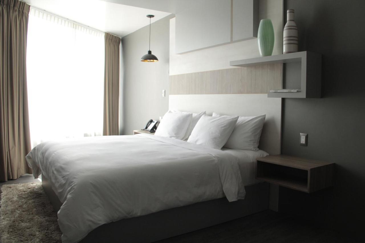 Esduma Hk Hotel Pachuca エクステリア 写真