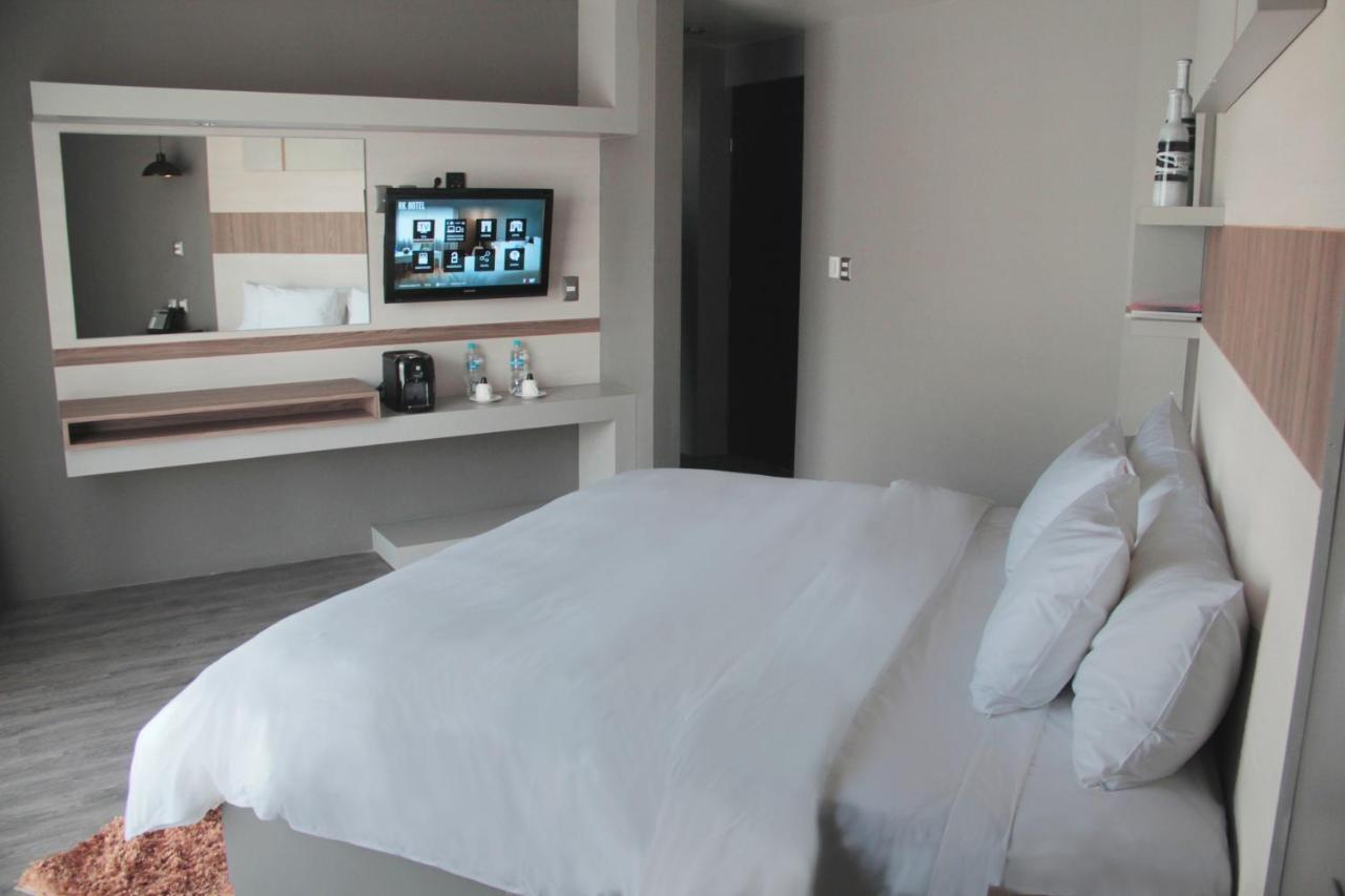 Esduma Hk Hotel Pachuca エクステリア 写真